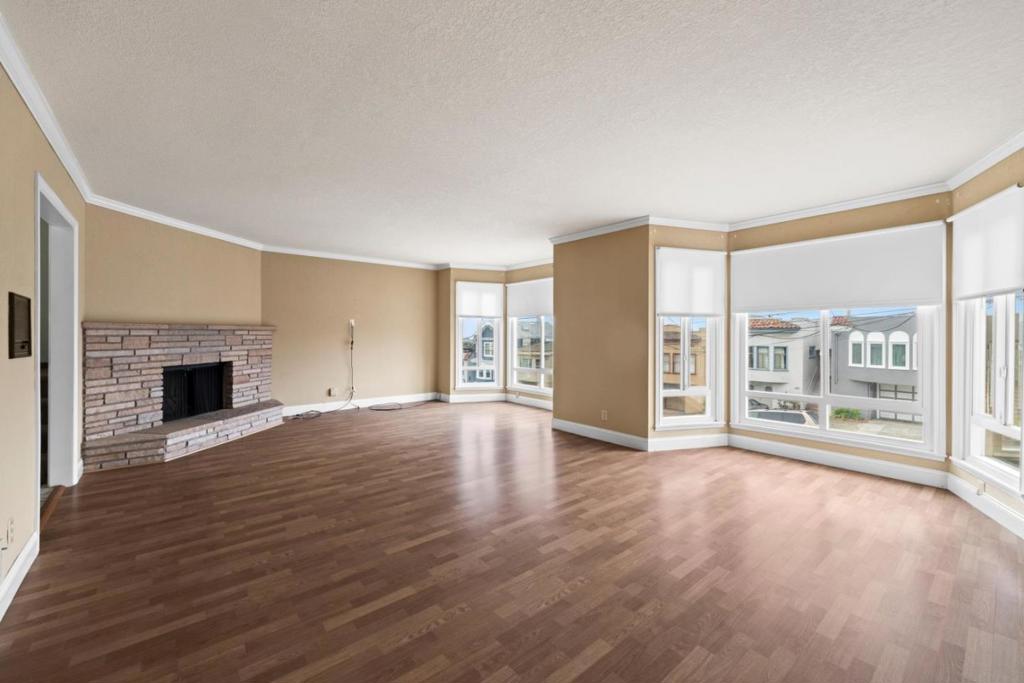 2450 23 Avenue Property Photo 4