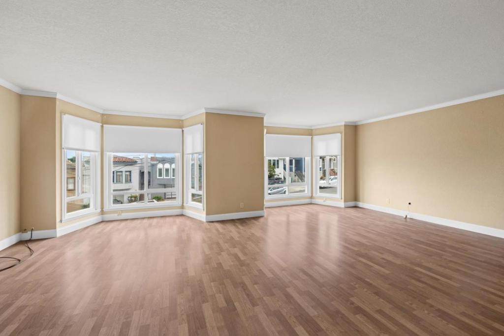 2450 23 Avenue Property Photo 6