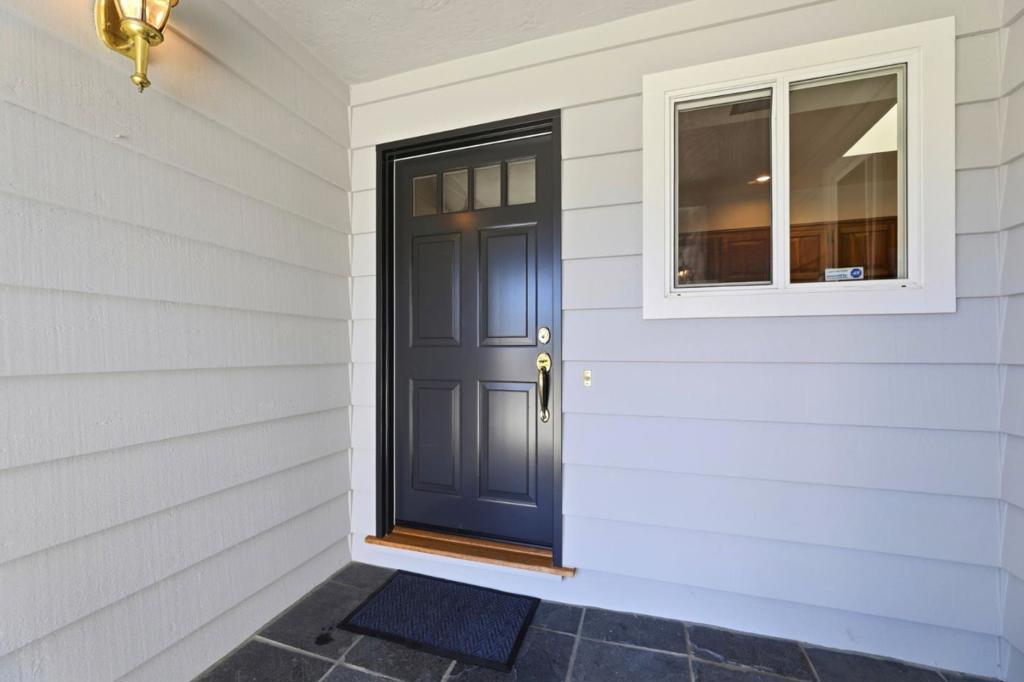 2493 La Mirada Drive Property Photo 3