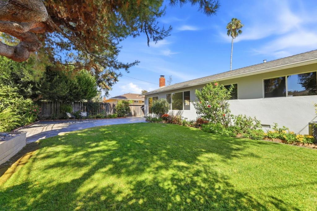 2493 La Mirada Drive Property Photo 30