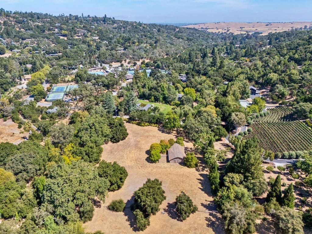 ML82062842 Property Photo 11