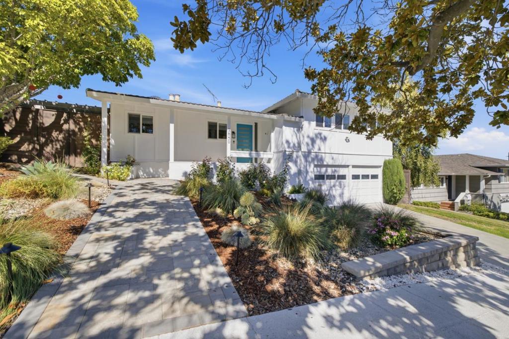 2850 Medford Avenue Property Photo 41