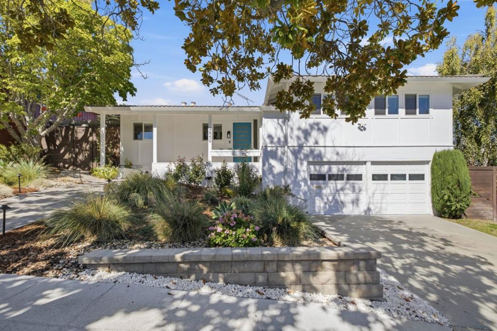 2850 Medford Avenue Property Photo 42