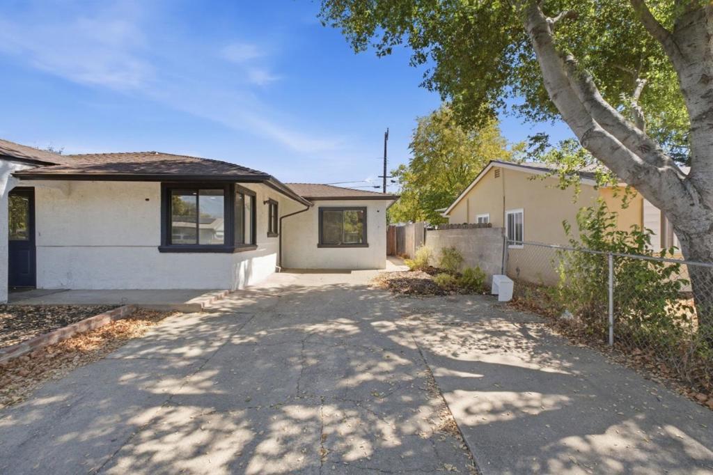 1412 Sebastian Way Property Photo 6