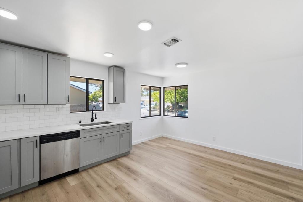 1412 Sebastian Way Property Photo 21