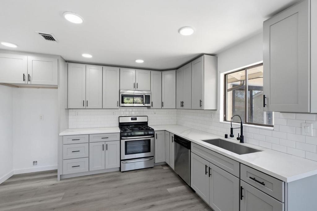 1412 Sebastian Way Property Photo 23