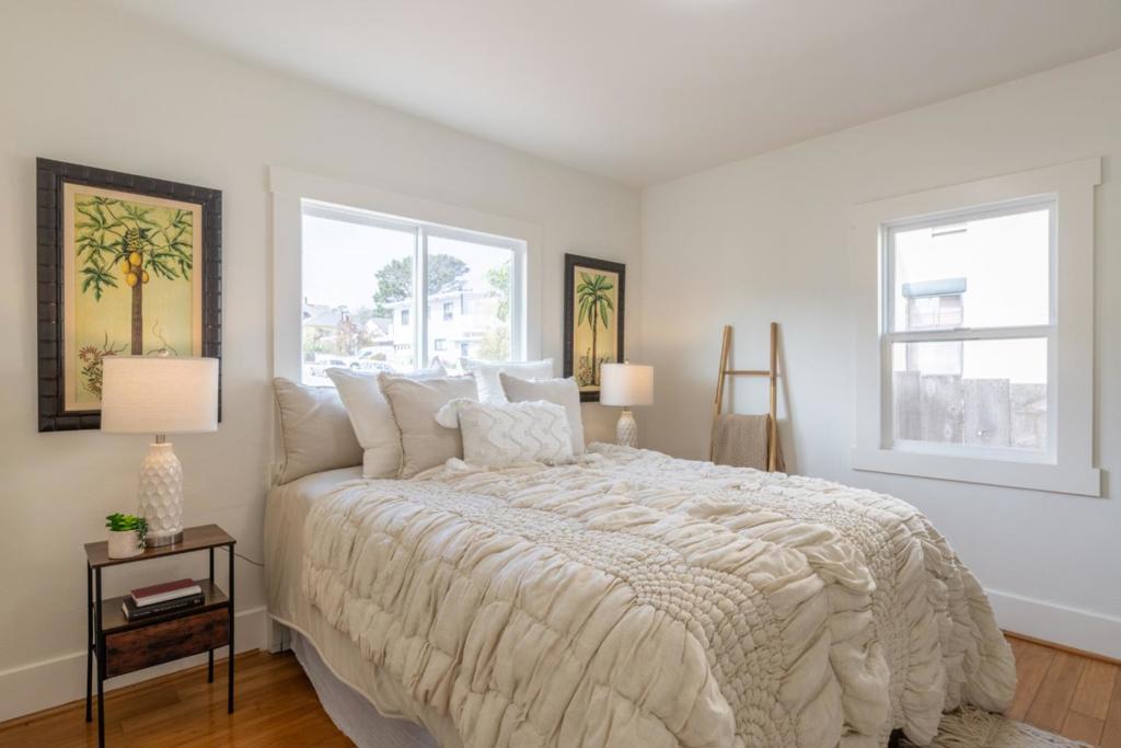 Monroe Street Property Photo 6