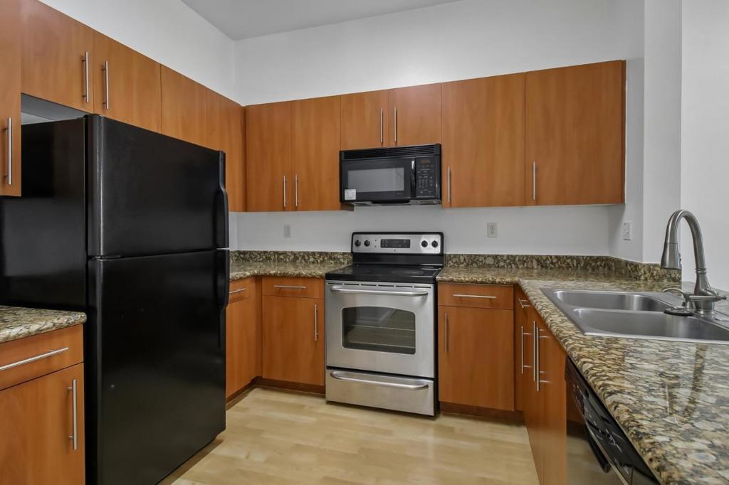 1060 S 3rd Street 339 Property Photo 5