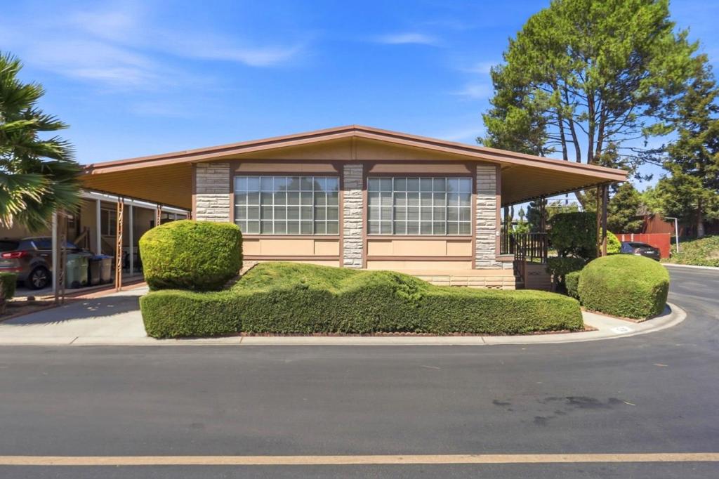 510 Millpond Drive 510 Property Photo 4