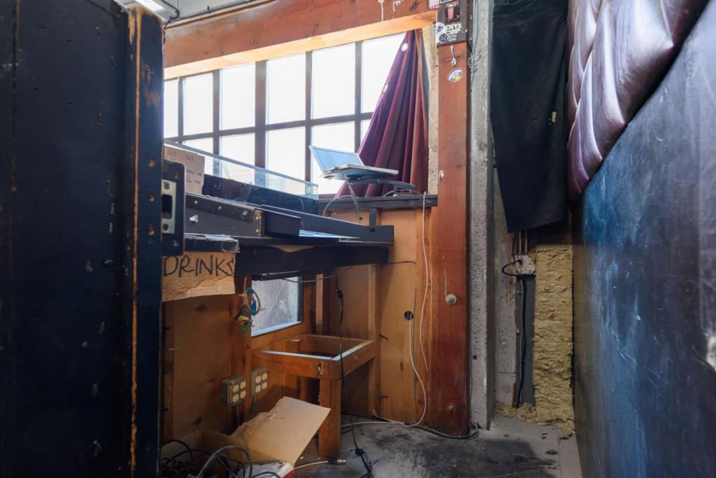 ML82062900 Property Photo 25