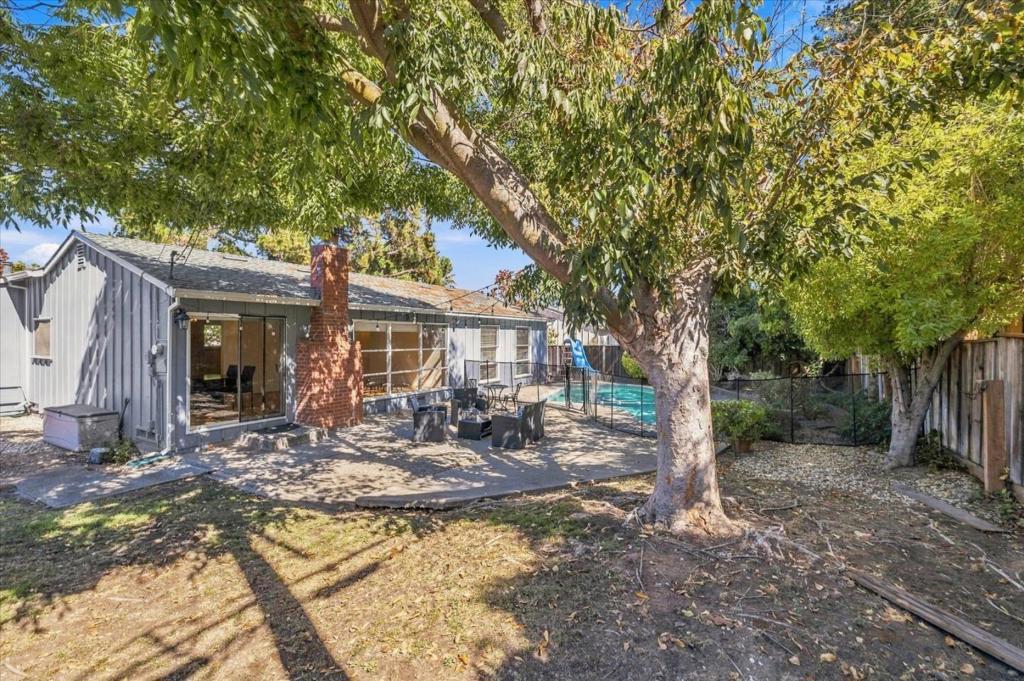 19960 Pear Tree Lane Property Photo 24