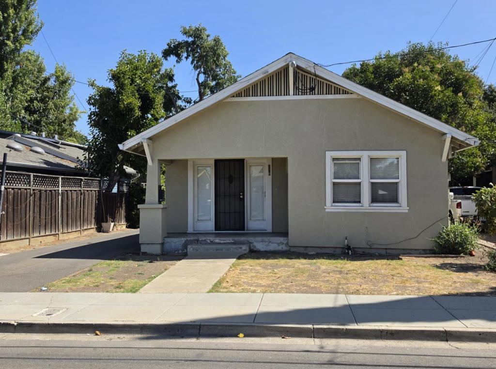 376 Leigh Avenue Property Photo 2
