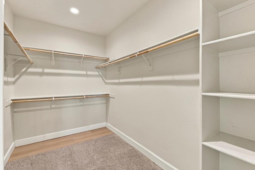 610 Valencia Way Property Photo 12