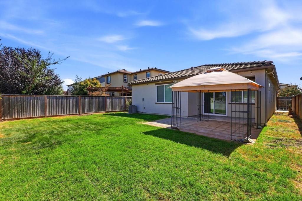 610 Valencia Way Property Photo 17