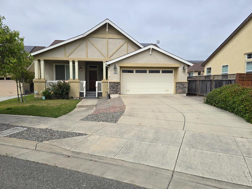 430 Vivienne Drive Property Photo 1