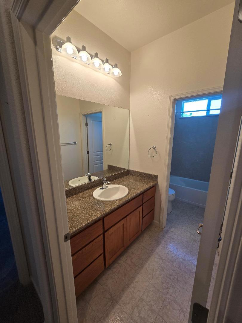 430 Vivienne Drive Property Photo 22
