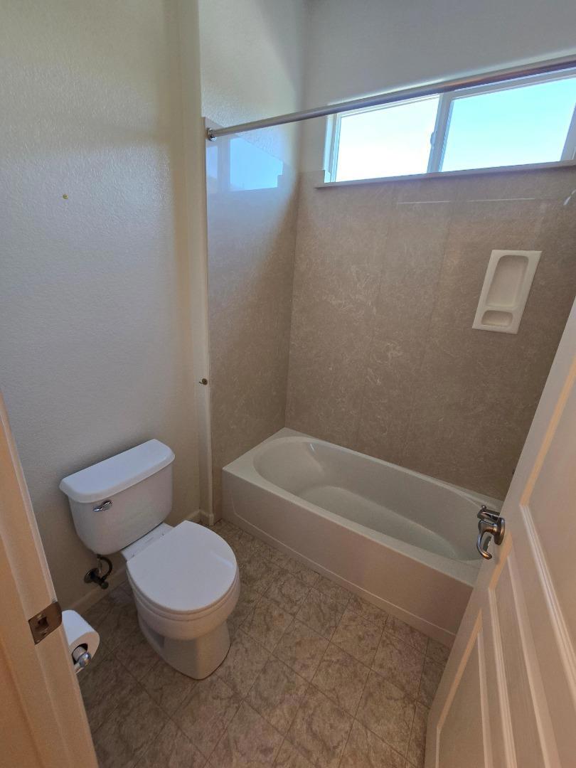 430 Vivienne Drive Property Photo 23