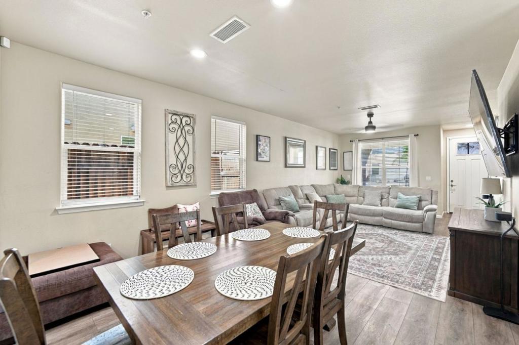 ML82062922 Property Photo 14