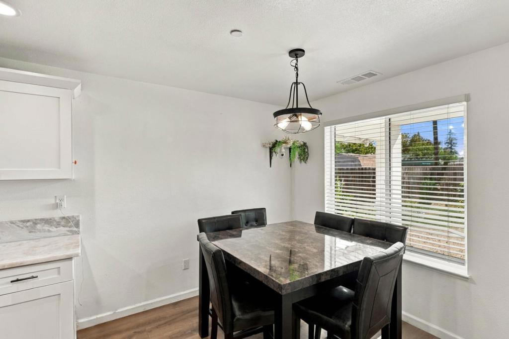 ML82062932 Property Photo 13
