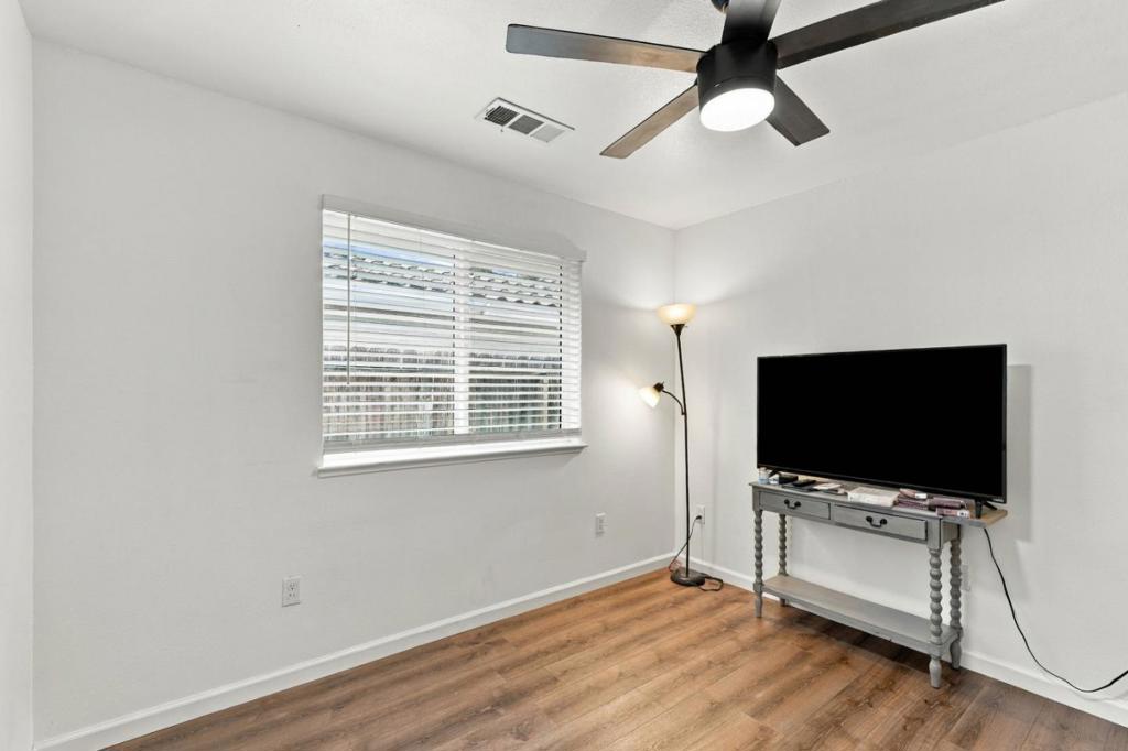 ML82062932 Property Photo 15