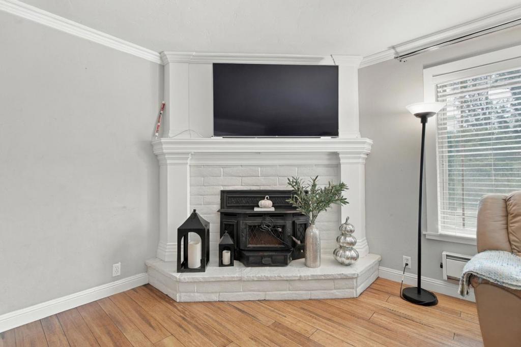 3675 Moon Place Property Photo 7