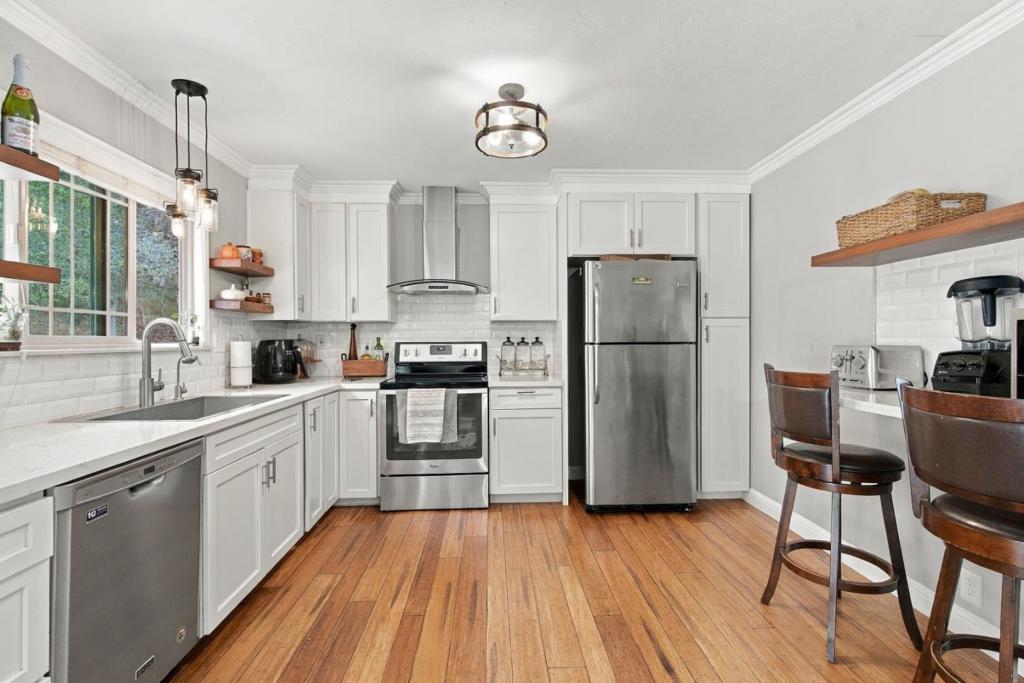 3675 Moon Place Property Photo 12