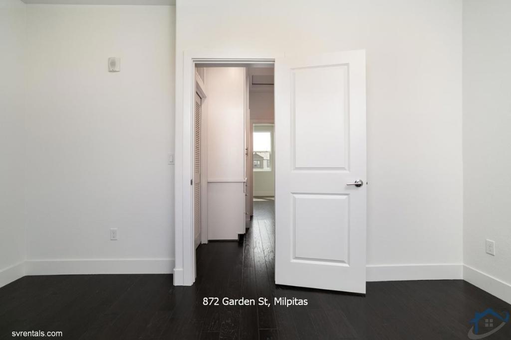 872 Garden Street Property Photo 11