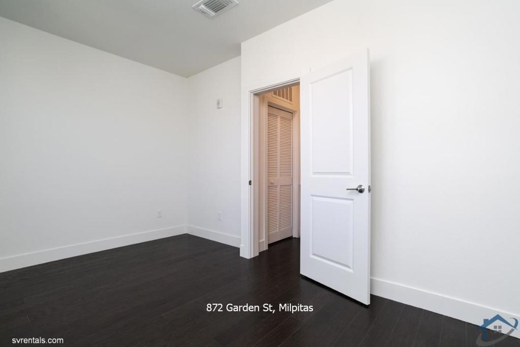 872 Garden Street Property Photo 12