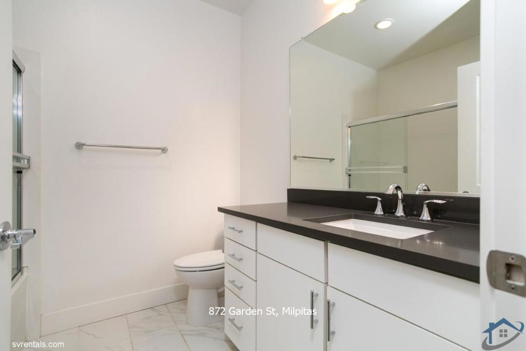 872 Garden Street Property Photo 15