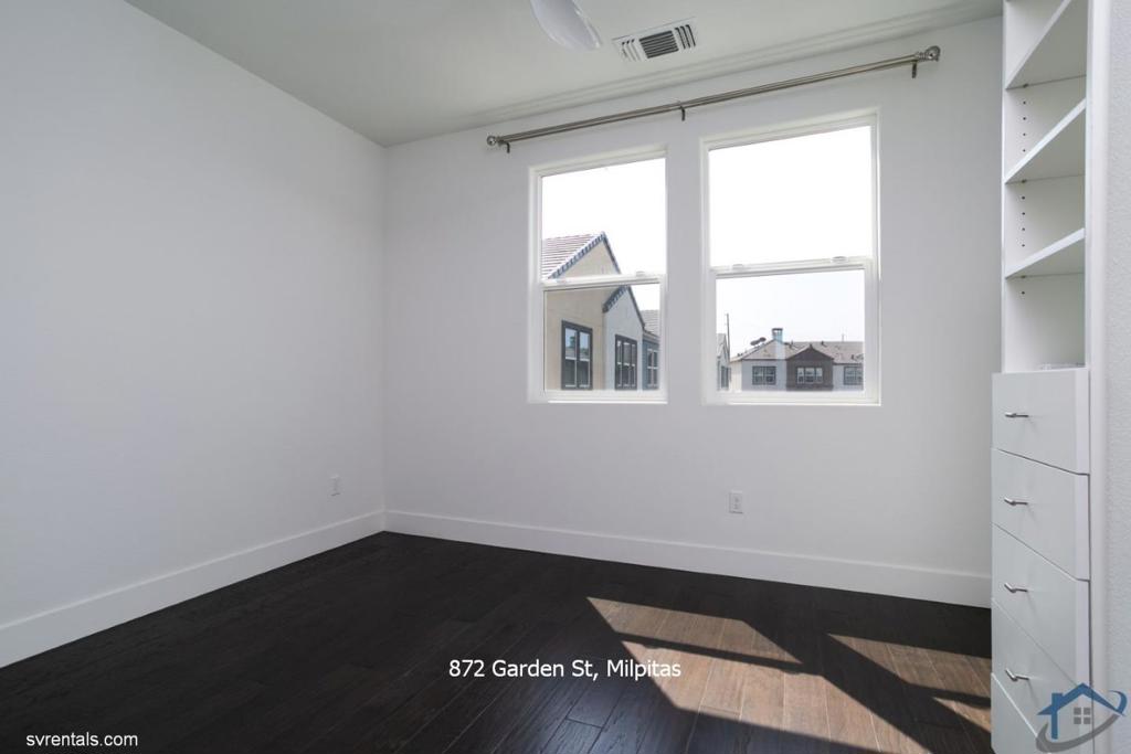 872 Garden Street Property Photo 17