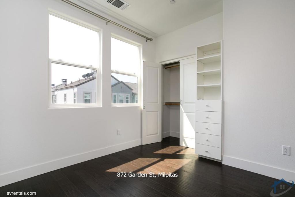 872 Garden Street Property Photo 18