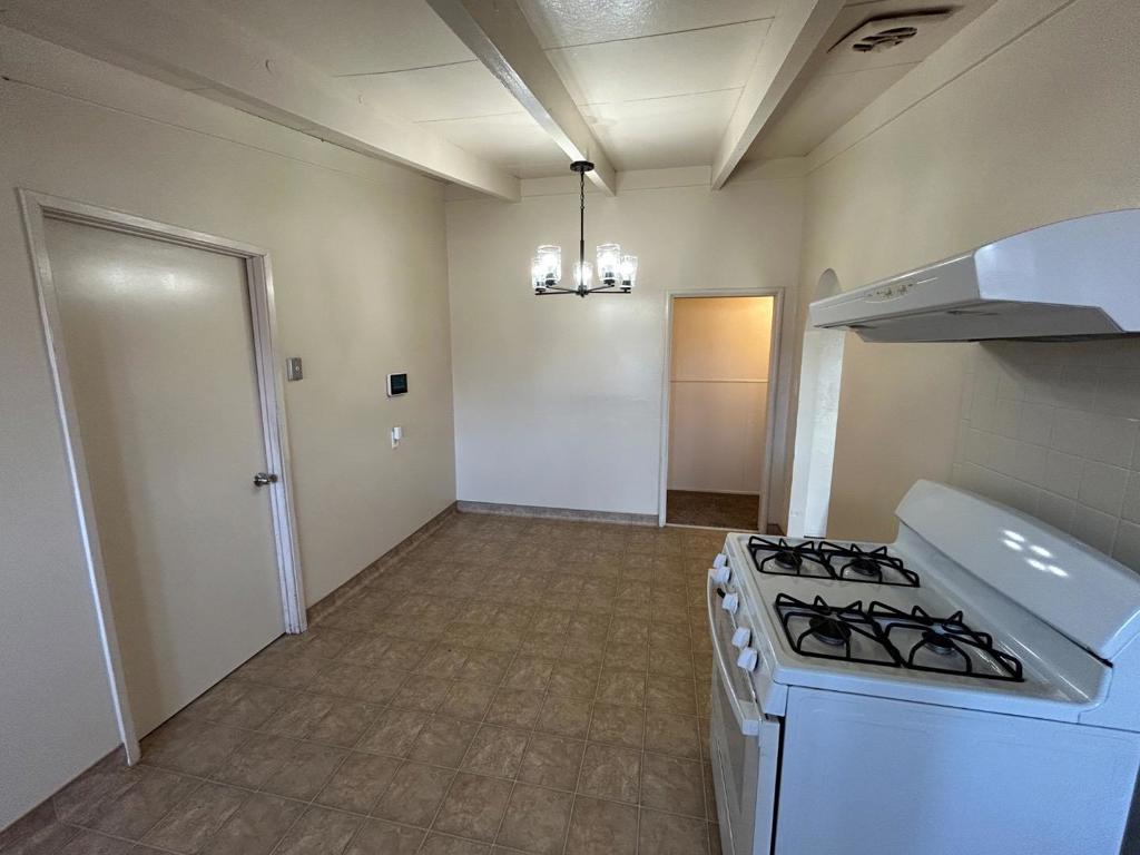 1259 Summit Drive Property Photo 9