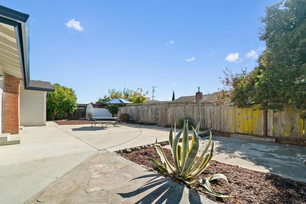 218 Siesta Drive Property Photo 31