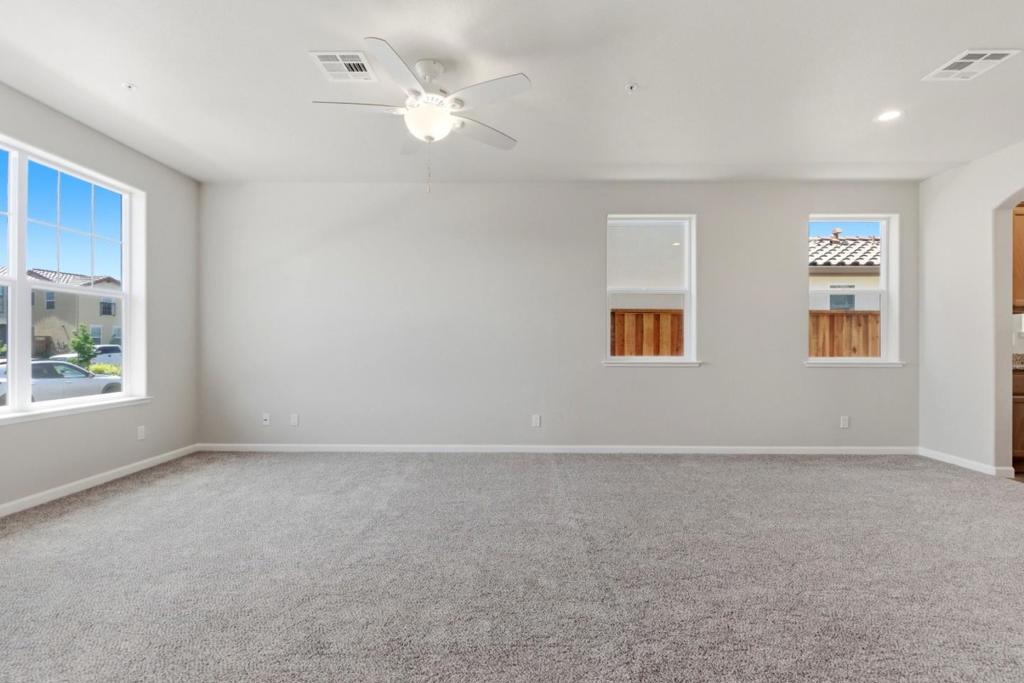 760 Aurora Way Property Photo 13