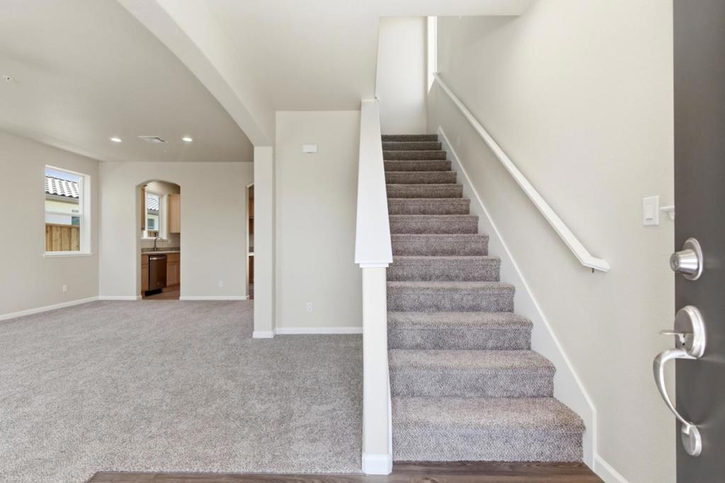 764 Aurora Way Property Photo 10
