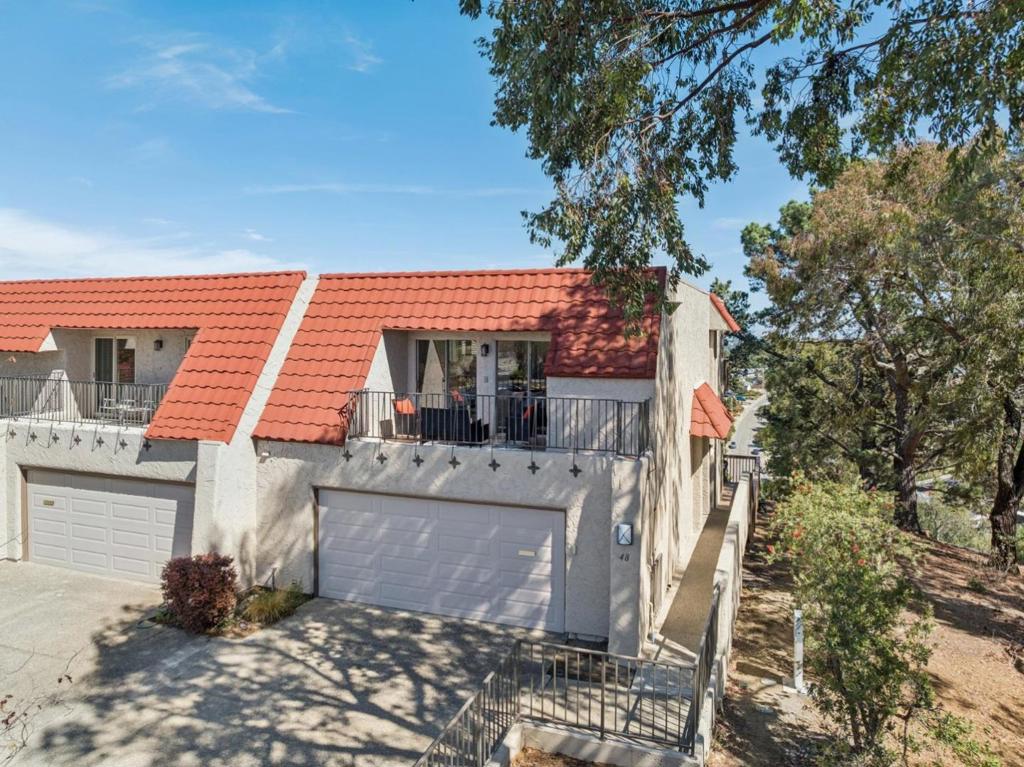 48 Rinconada Circle Property Photo 1