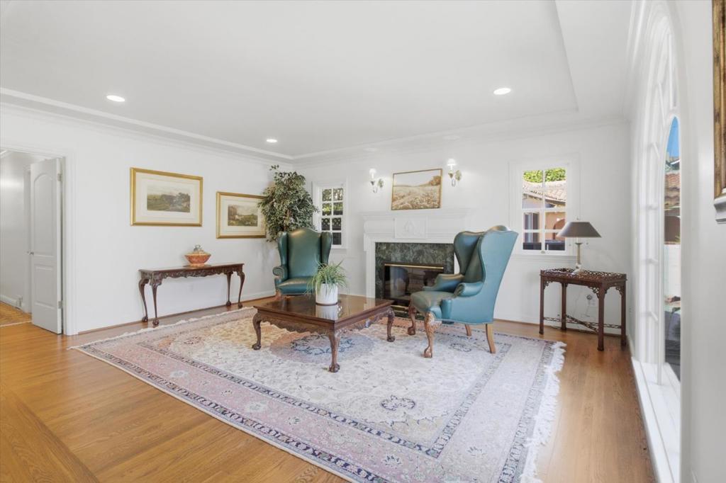 883 Riverside Drive Property Photo 11