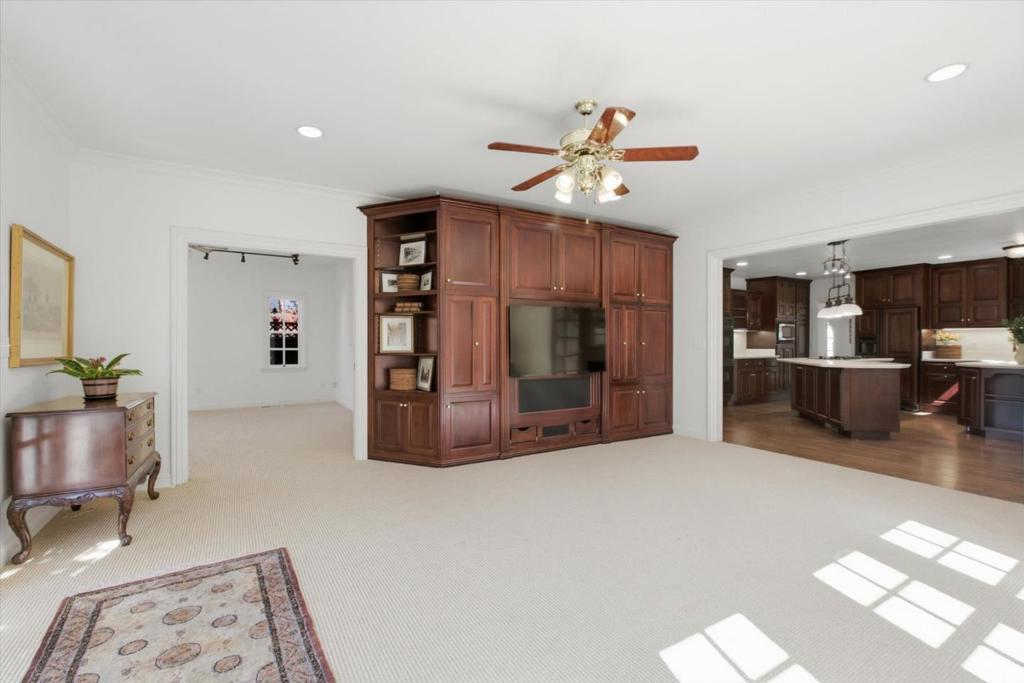883 Riverside Drive Property Photo 23