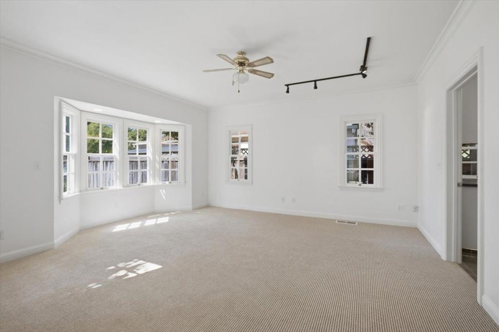 883 Riverside Drive Property Photo 24