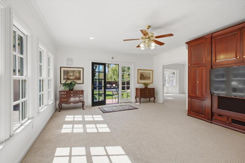 883 Riverside Drive Property Photo 26