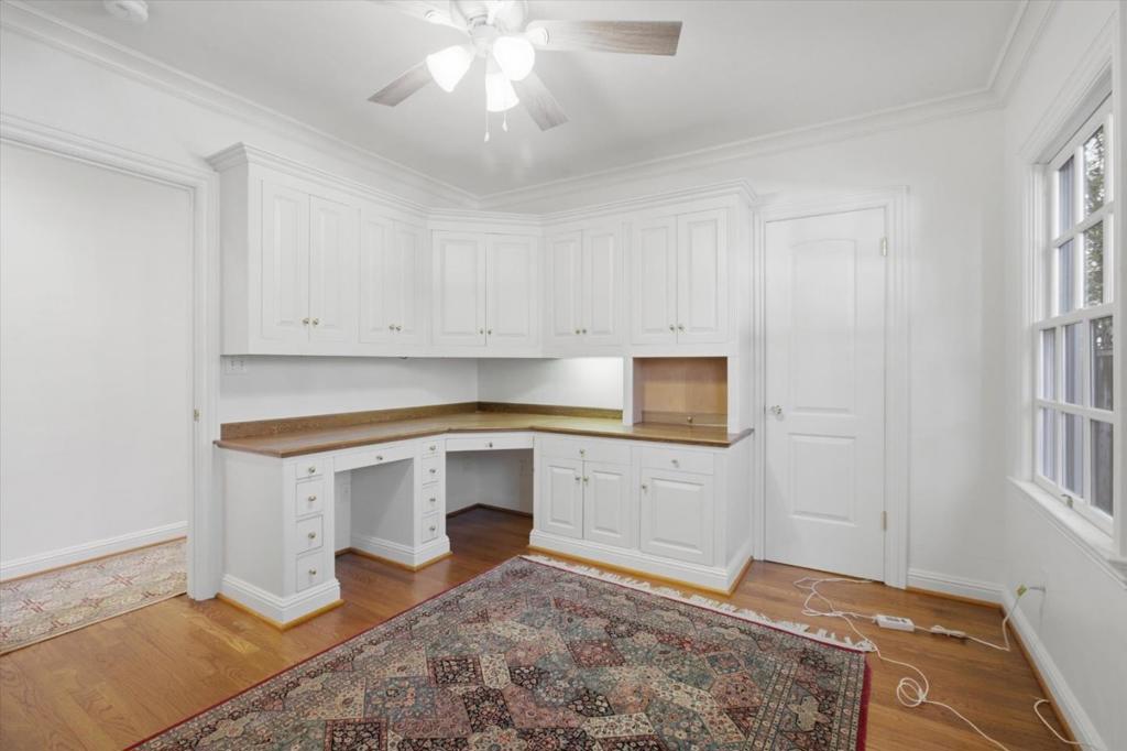883 Riverside Drive Property Photo 35