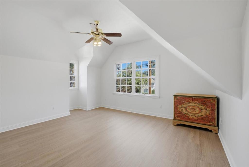 883 Riverside Drive Property Photo 38