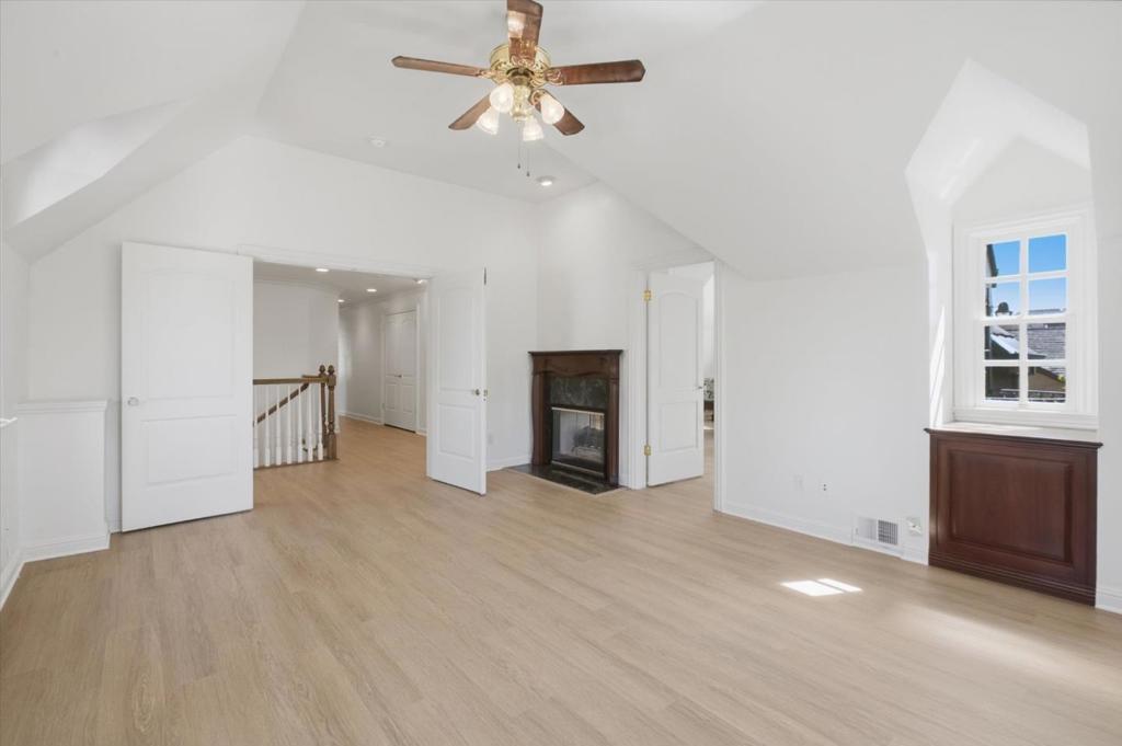 883 Riverside Drive Property Photo 40