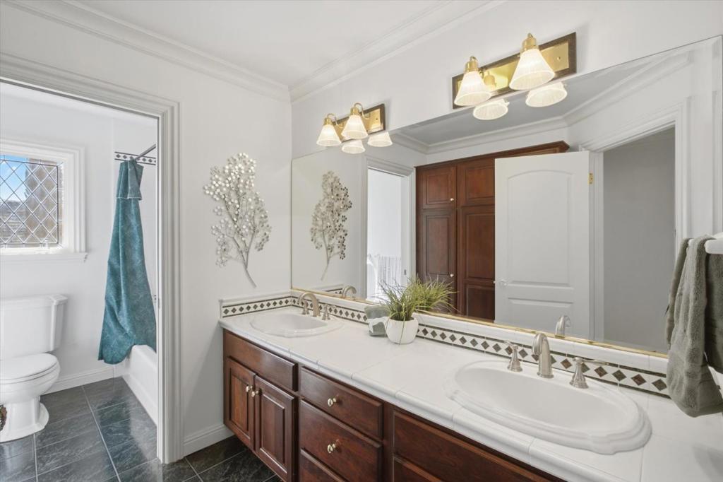 883 Riverside Drive Property Photo 41