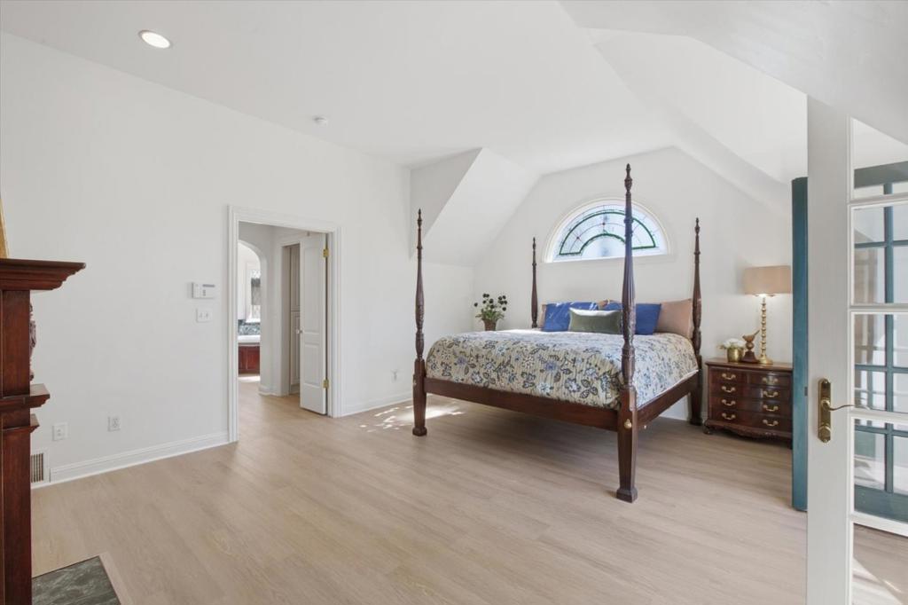 883 Riverside Drive Property Photo 47