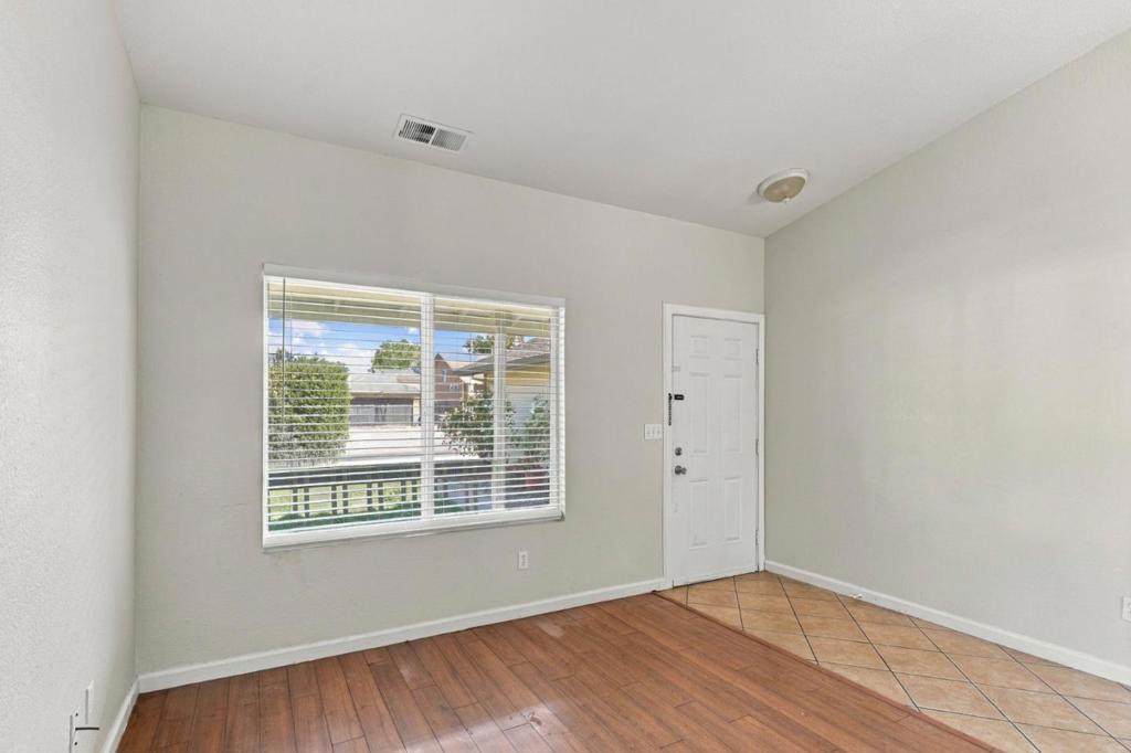 2113 Shelby Creek Court Property Photo 7