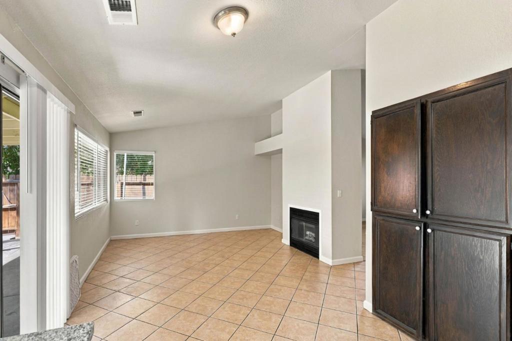 2113 Shelby Creek Court Property Photo 14