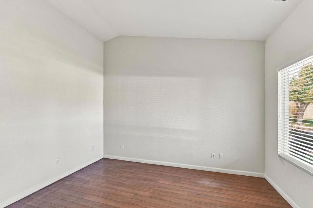 2113 Shelby Creek Court Property Photo 18