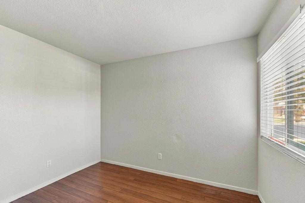 2113 Shelby Creek Court Property Photo 25