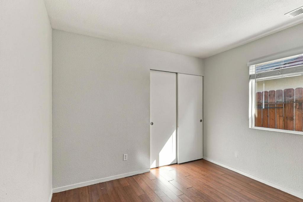 2113 Shelby Creek Court Property Photo 26